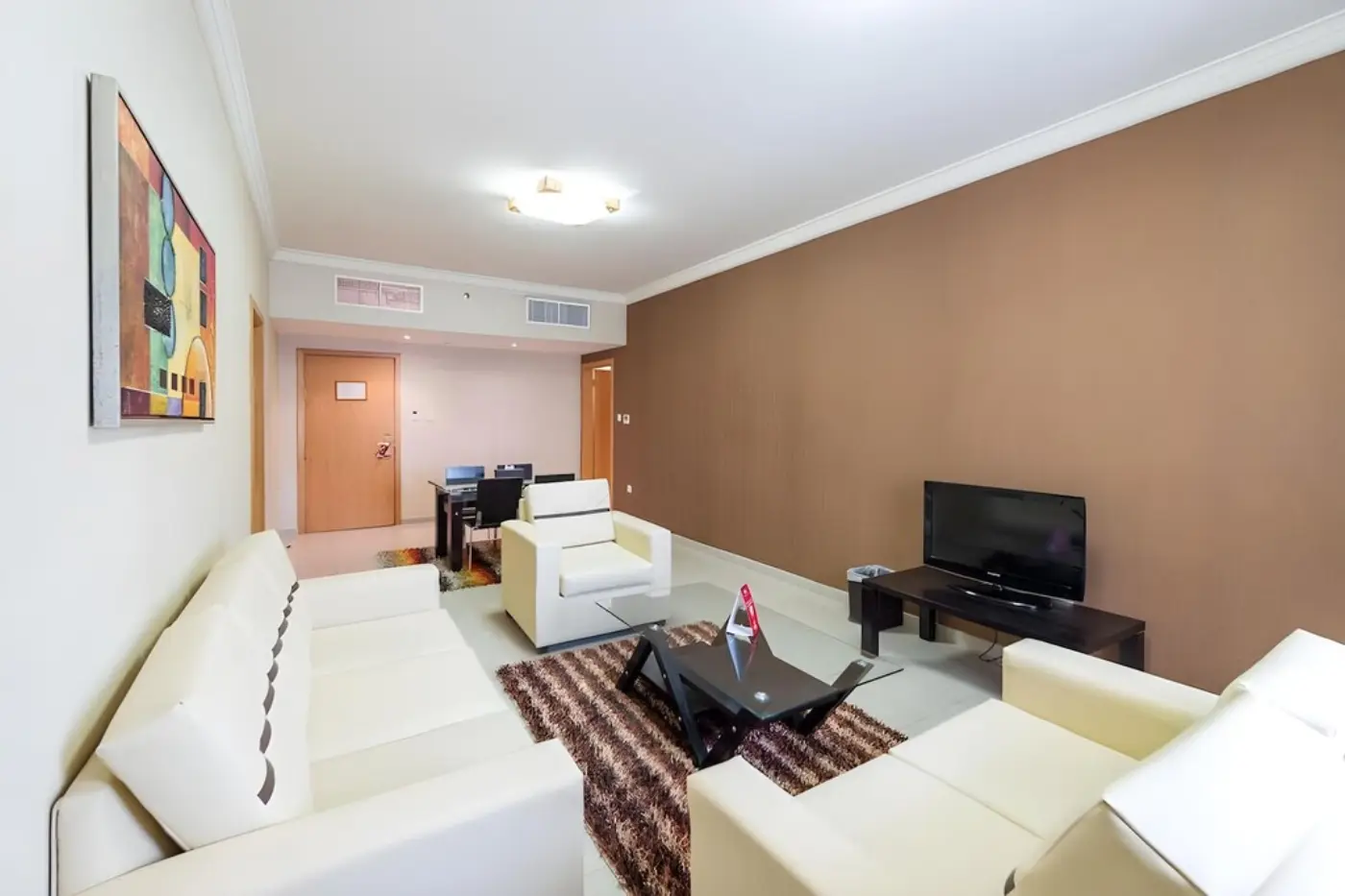 Suite living area with seating